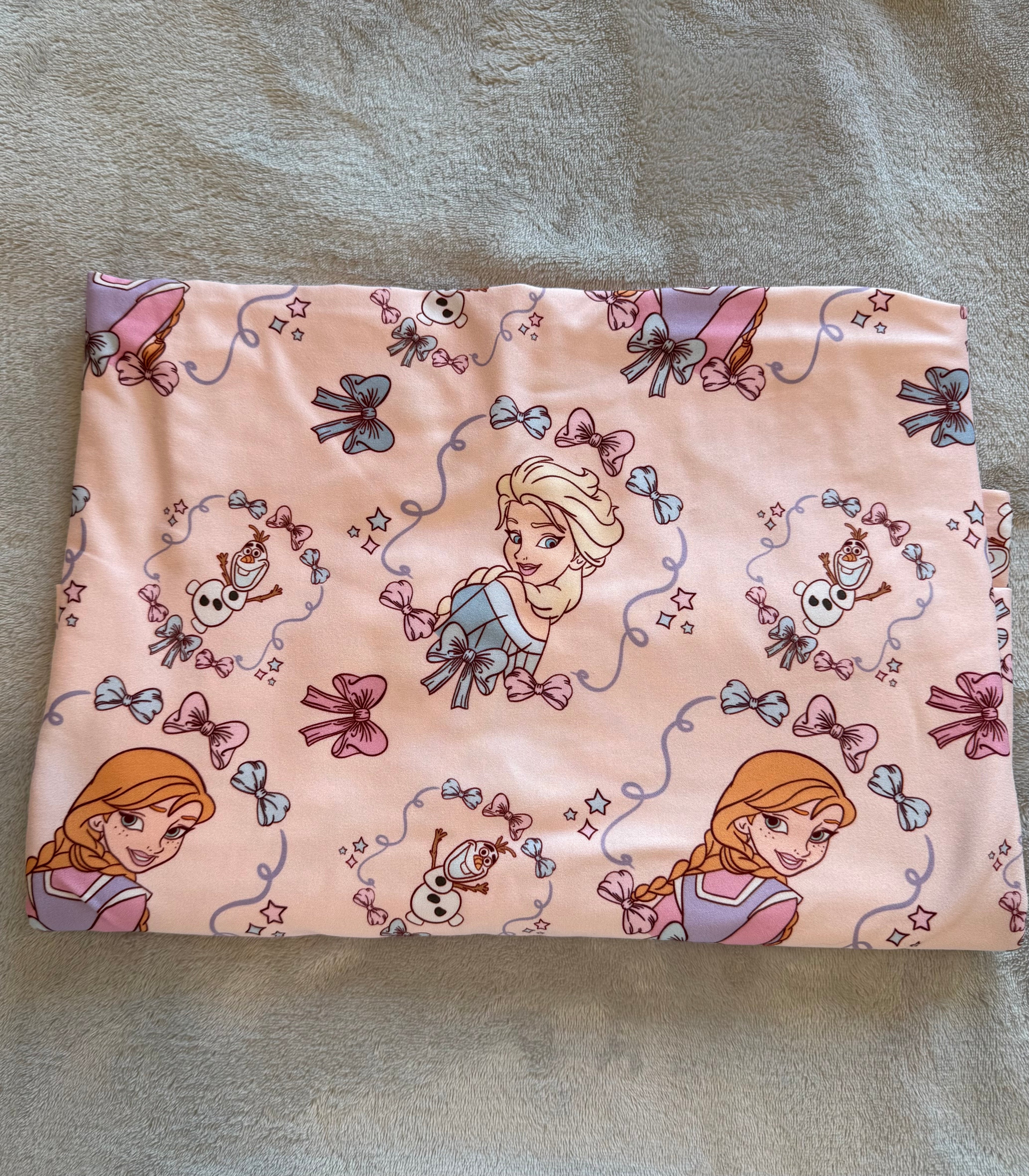 Snow sisters (1 available)