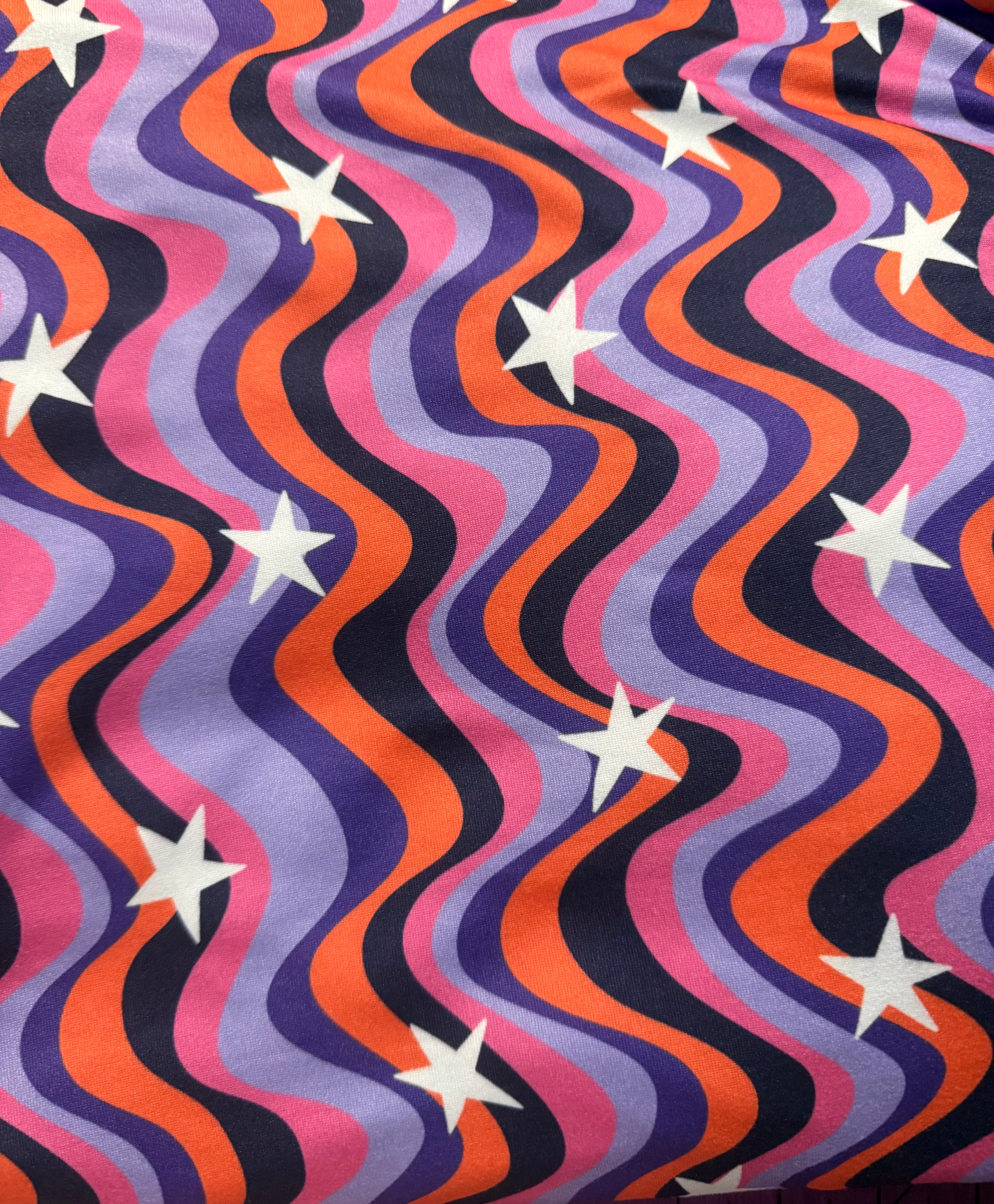 Wavy stars