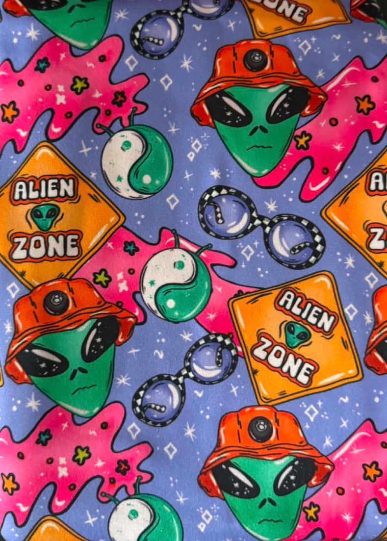 Retro aliens (1 available )