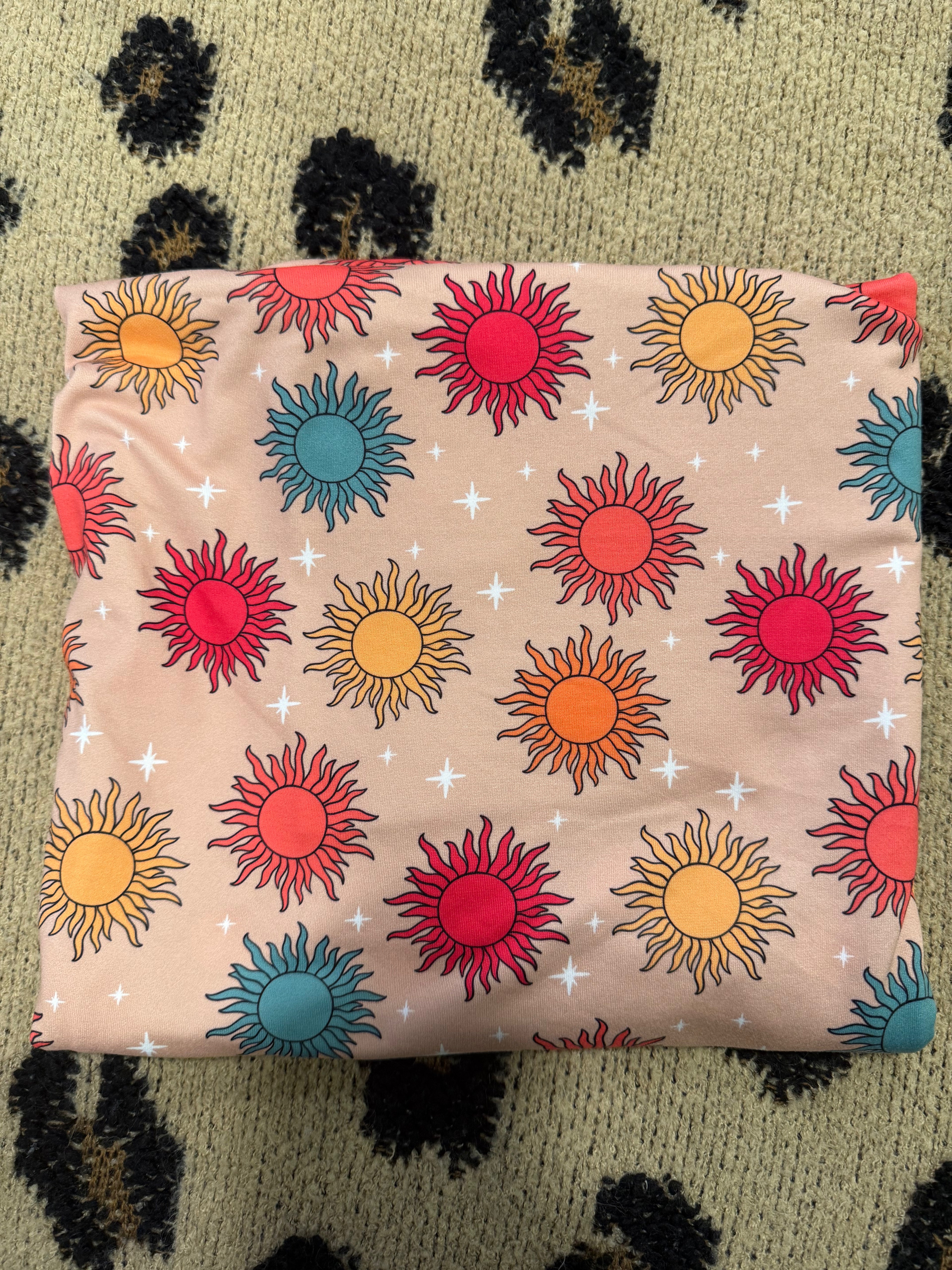Colorful suns (will be color blocked)